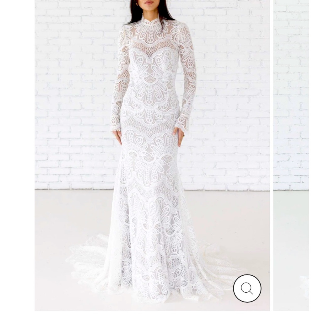 Watters White Bishop Sleeve Sweetheart Wedding Gown